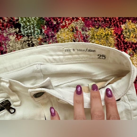 Rag & Bone Black Zippers on White Skinny Jeans Size 25 - Picture 3 of 7